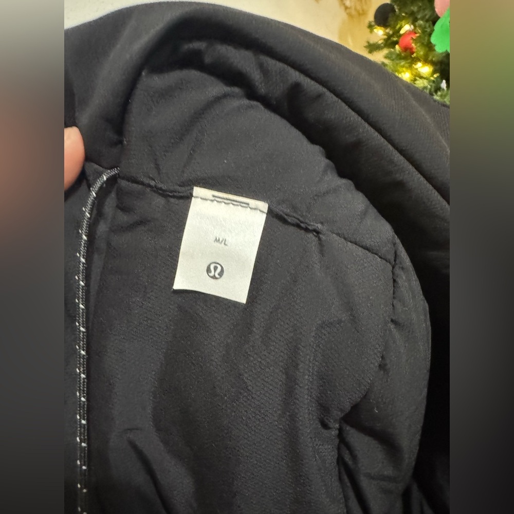 Lululemon LAB Bucket Hat - Picture 7 of 7